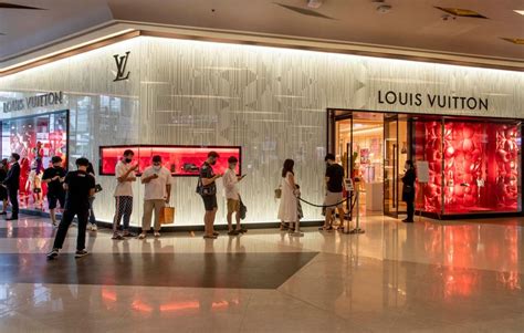 beograd louis vuitton|Works on Belgrade Tower completed: Opening of Louis Vuitton .